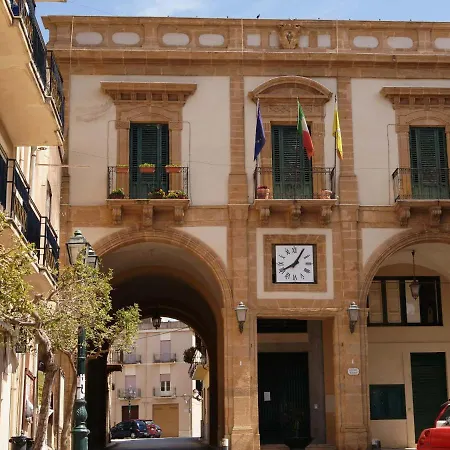 Holiday home Casa Vacanze Il Borgo *